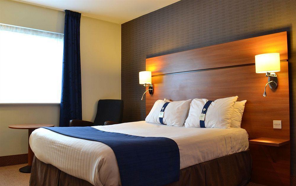 Holiday Inn Express Braintree By Ihg Extérieur photo