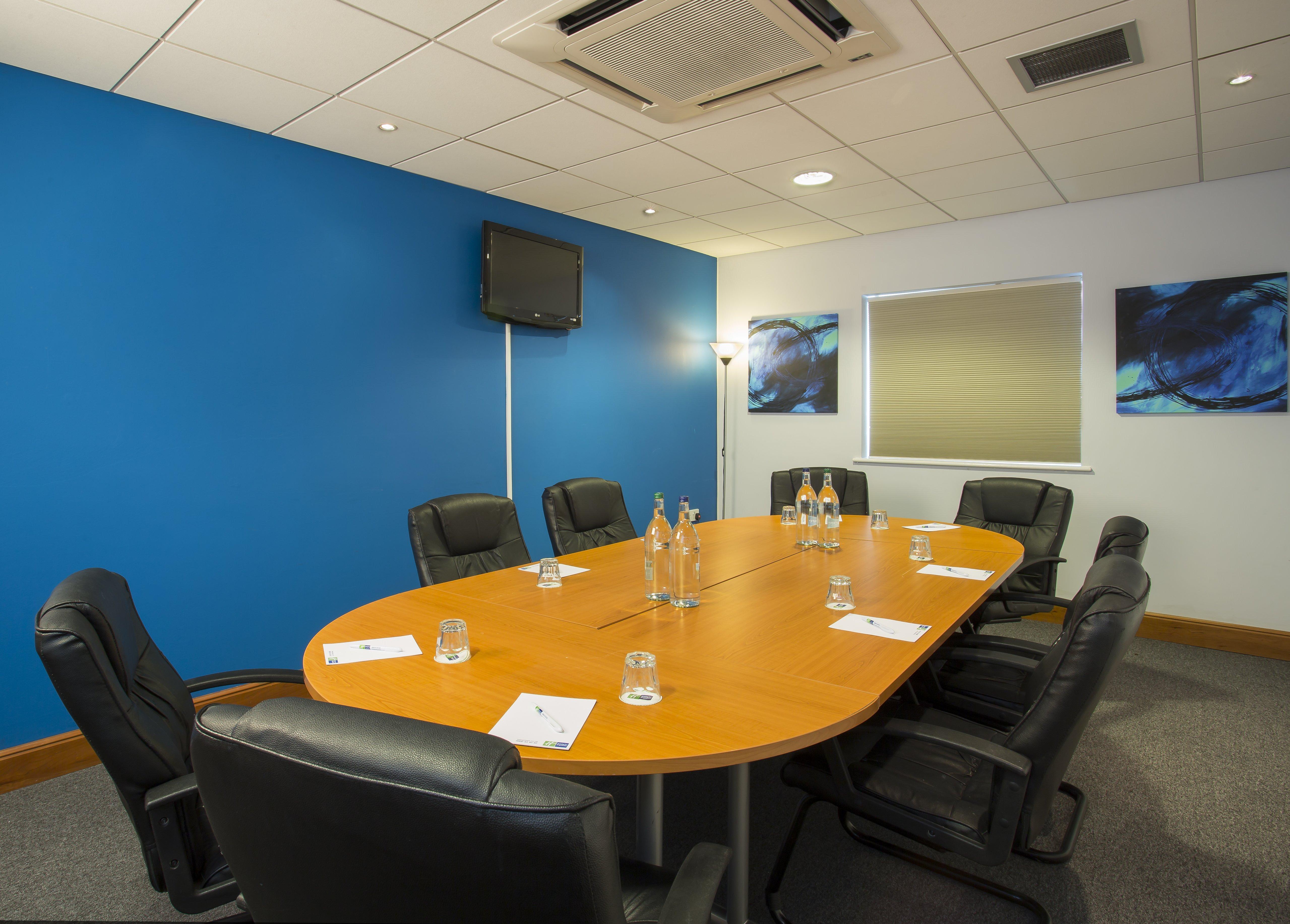 Holiday Inn Express Braintree By Ihg Extérieur photo