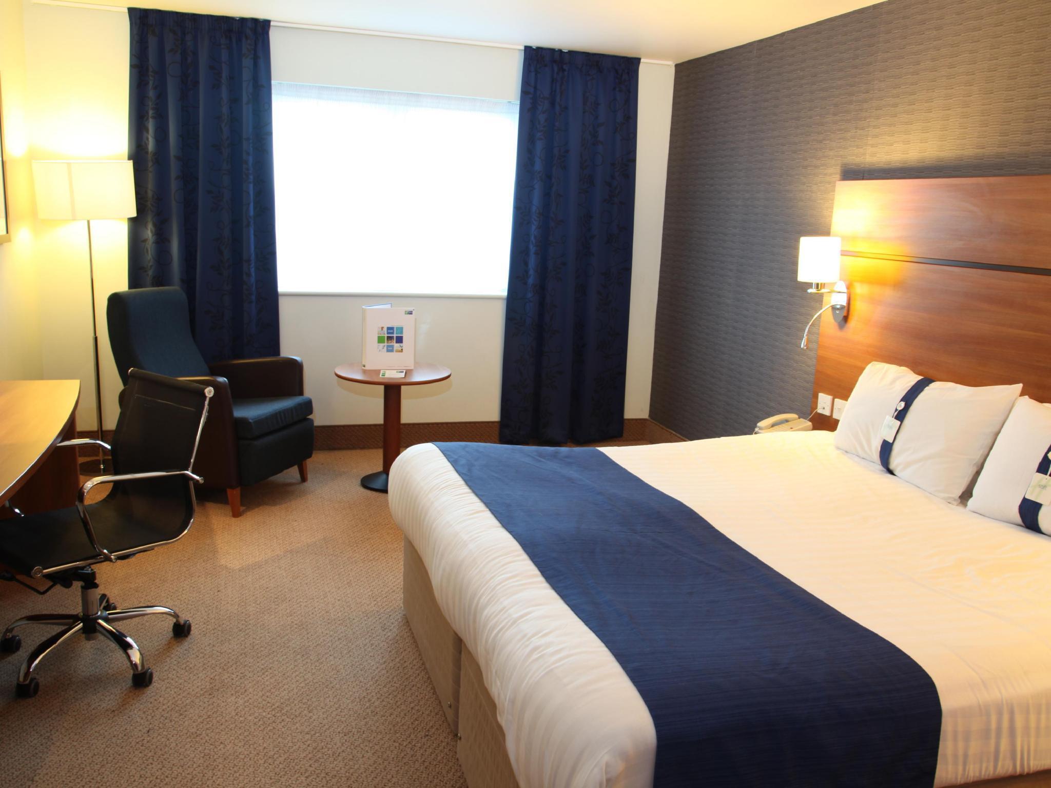 Holiday Inn Express Braintree By Ihg Extérieur photo